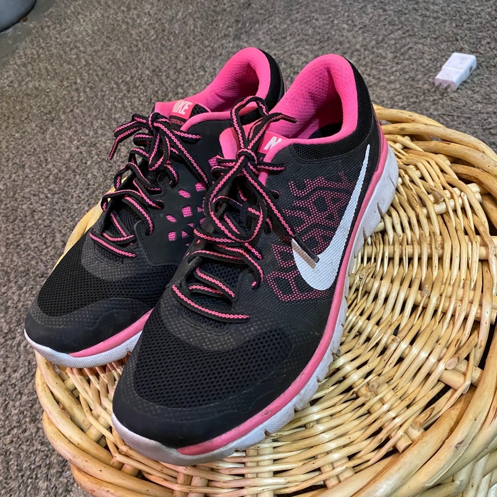 Girls Nike shoes